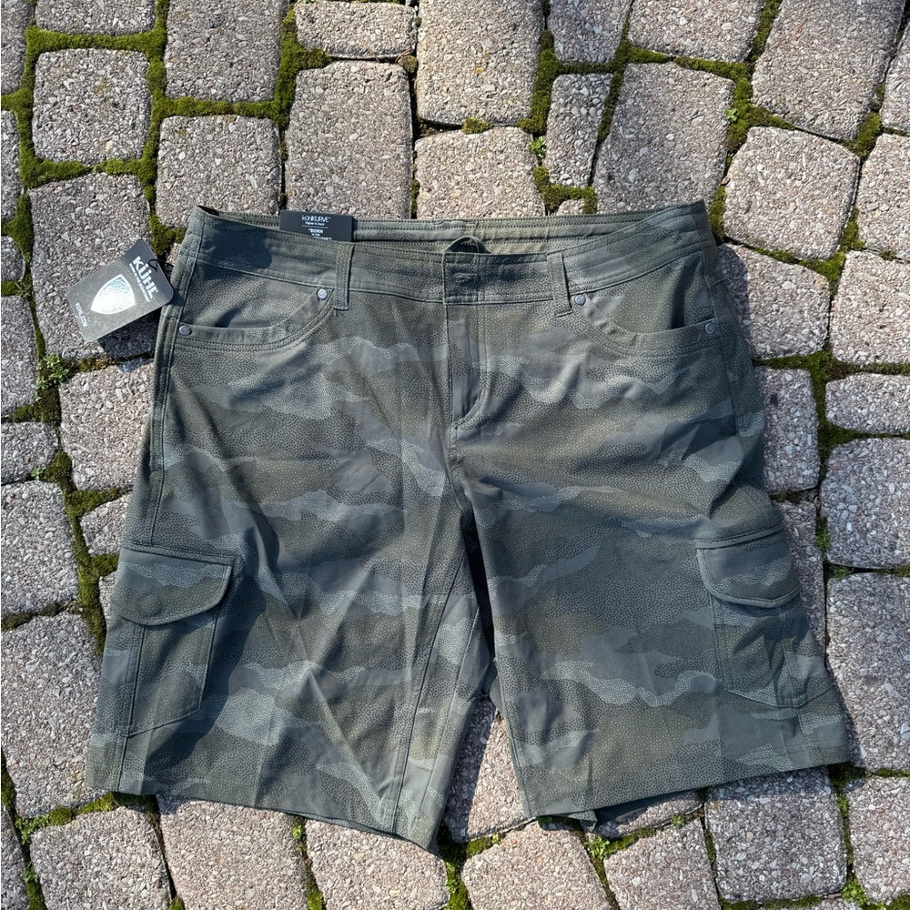 Kühl Camo Shorts size 16